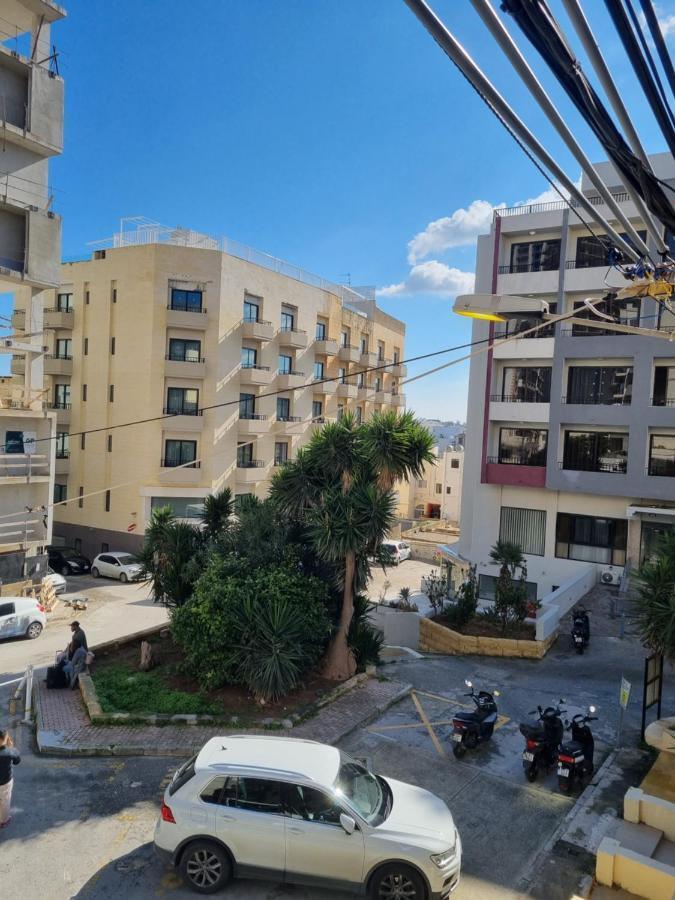 Korzo Suites Paceville San Giuliano Esterno foto