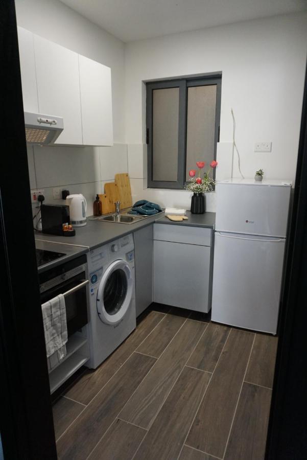 Korzo Suites Paceville San Giuliano Esterno foto