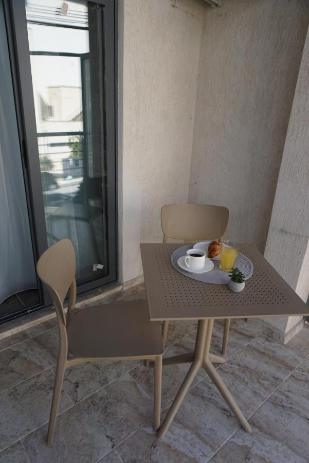 Korzo Suites Paceville San Giuliano Esterno foto