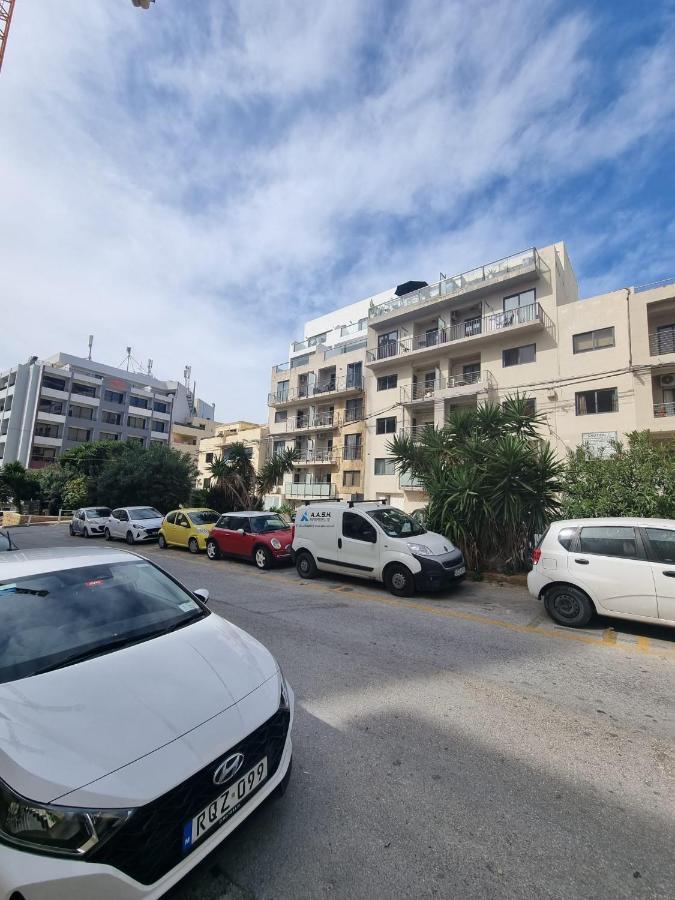 Korzo Suites Paceville San Giuliano Esterno foto